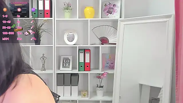 Snapshot of EmaBrownie chatting on March 19, 6:55 pm EmaBrownie online show from March 19, 6:55 pm