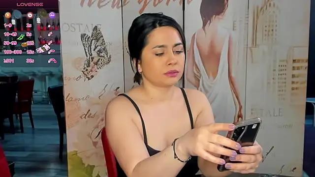 Snapshot of EmaBrownie chatting on February 19, 9:17 am EmaBrownie online show from February 19, 9:17 am