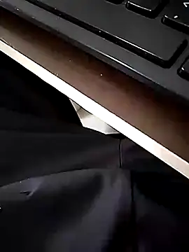 shiiank online show from April 14, 1:38 pm