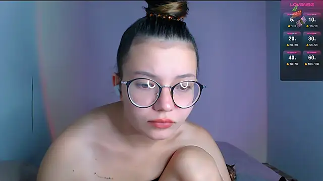 Snapshot of bbycolada chatting on September 16, 11:22 am bbycolada online show from September 16, 11:22 am