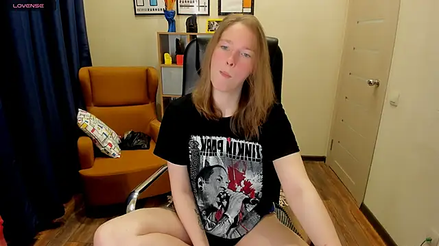  fiona Love online show from April 30, 8:57 pm