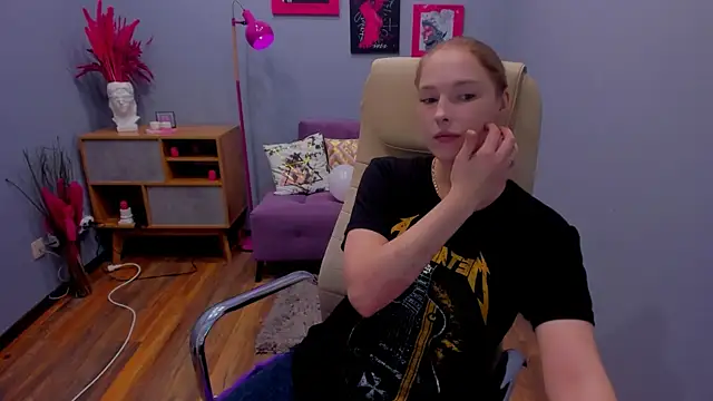  fiona Love online show from November 9, 8:24 pm