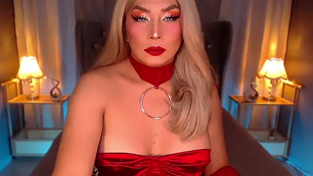 QUEEN GIAMOORE69 online show from March 15, 7:43 pm