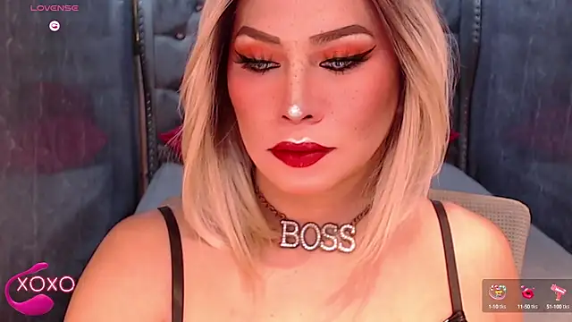 QUEEN GIAMOORE69 online show from October 2, 8:12 pm