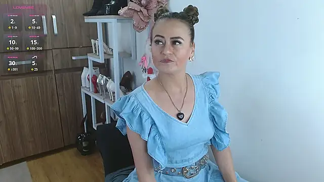 magenta maturr online show from December 15, 11:10 pm