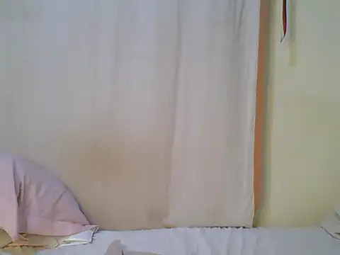 cute lavenda online show from April 3, 9:10 pm