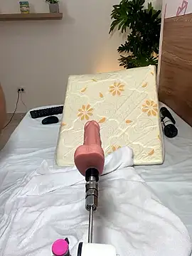 Snapshot of kathefoxx chatting on December 7, 9:22 am kathefoxx online show from December 7, 9:22 am