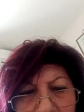 Snapshot of CALDA-AKIRA chatting on September 29, 2:12 pm CALDA-AKIRA online show from September 29, 2:12 pm