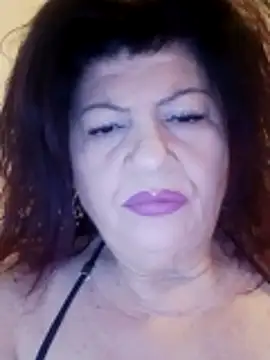 Snapshot of CALDA-AKIRA chatting on December 17, 5:23 am CALDA-AKIRA online show from December 17, 5:23 am