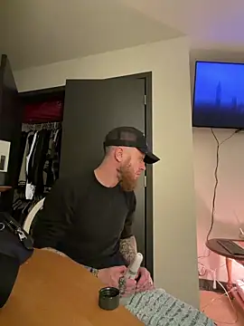 Mackwood89 online show from March 3, 1:12 am