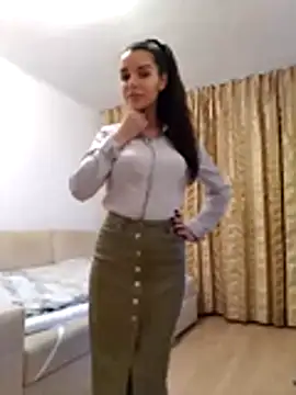 baby sweet girl  online show from November 3, 9:29 pm