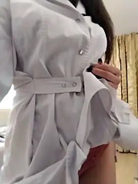 baby sweet girl  online show from October 31, 9:22 pm