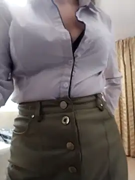 baby sweet girl  online show from March 30, 10:00 pm