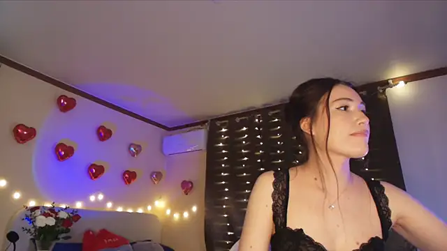 Snapshot of SoeTheReal chatting on February 14, 10:26 am SoeTheReal online show from February 14, 10:26 am