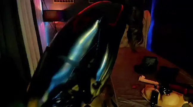 hotlena dominatrixxz online show from March 7, 10:21 pm