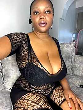 Hyra Ari online show from October 31, 6:21 am