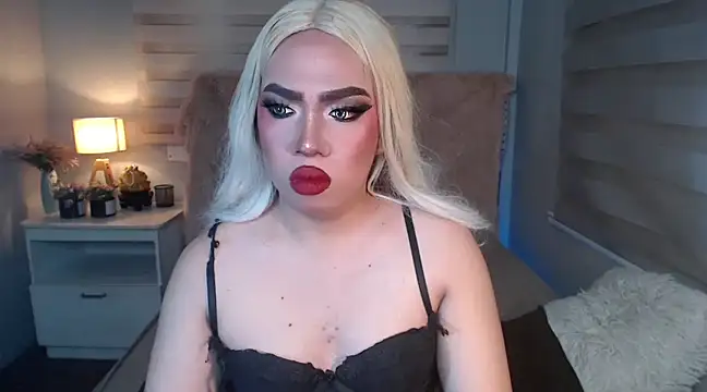 RebecaNextToYou online show from March 6, 5:22 pm