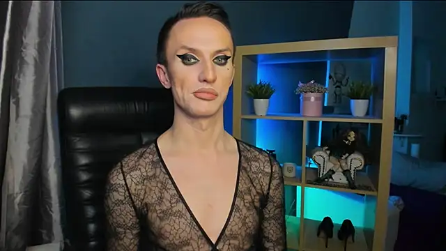 Cristal Connors online show from December 30, 8:58 pm