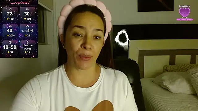 Snapshot of emma__31 chatting on February 24, 2:30 am emma 31 online show from February 24, 2:30 am