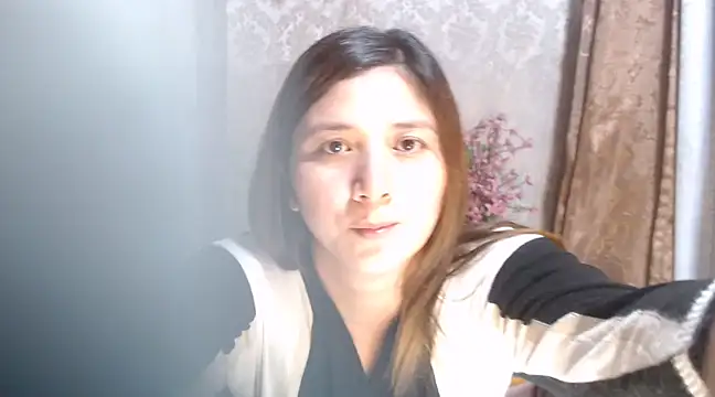 Snapshot of MS_Isabella_Snow92 chatting on February 20, 11:32 pm MS Isabella Snow92 online show from February 20, 11:32 pm