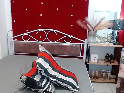 urcumgirl kendall online show from February 8, 3:53 pm