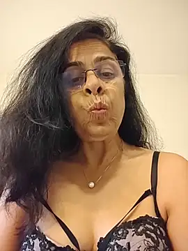 Snapshot of Susannemilf chatting on November 14, 12:53 pm Susannemilf online show from November 14, 12:53 pm