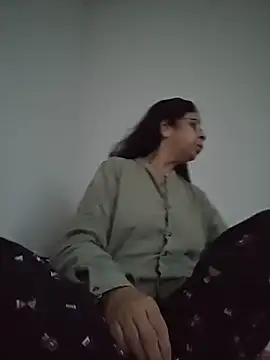 Snapshot of Susannemilf chatting on November 19, 3:34 pm Susannemilf online show from November 19, 3:34 pm