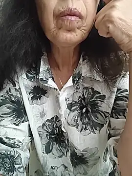 Snapshot of Susannemilf chatting on October 19, 5:26 pm Susannemilf online show from October 19, 5:26 pm