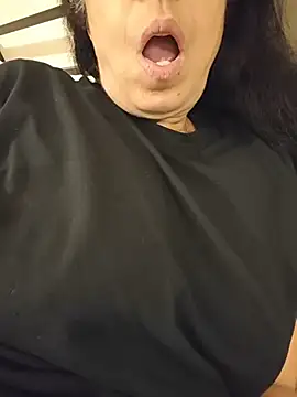 Susannemilf online show from February 22, 5:58 pm