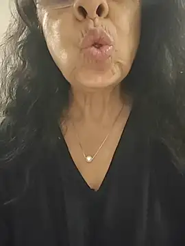 Susannemilf online show from April 19, 3:46 pm