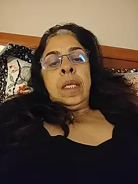 Snapshot of Susannemilf chatting on November 12, 11:58 am Susannemilf online show from November 12, 11:58 am