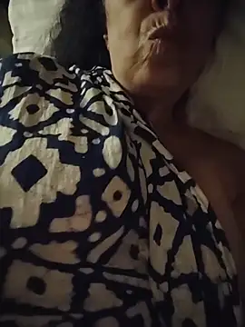 Susannemilf online show from May 10, 4:20 pm