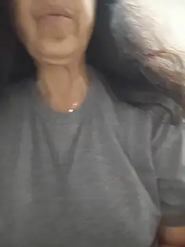 Snapshot of Susannemilf chatting on November 17, 2:21 pm Susannemilf online show from November 17, 2:21 pm