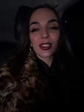 Snapshot of Bad_Giorgia chatting on October 17, 11:06 pm Bad Giorgia online show from October 17, 11:06 pm
