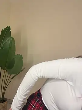 Bad Giorgia online show from February 12, 10:15 am