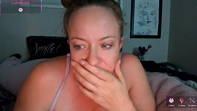 julimonroe online show from November 5, 1:52 am