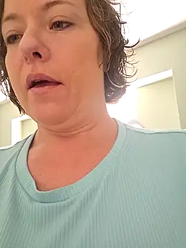 julimonroe online show from May 13, 1:51 pm