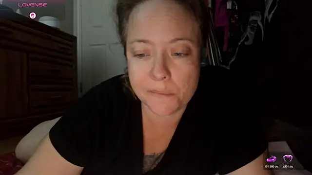 julimonroe online show from November 10, 1:27 pm