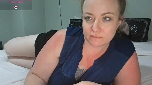 julimonroe online show from March 21, 3:08 am