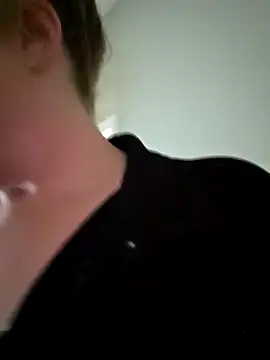 julimonroe online show from February 15, 2:56 am