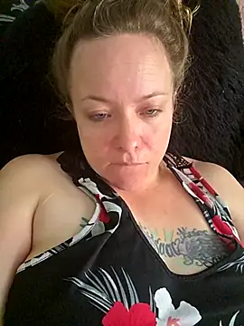 julimonroe online show from February 20, 2:30 pm