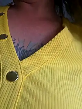 julimonroe online show from April 6, 12:17 am