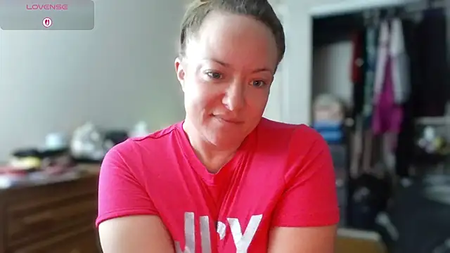 julimonroe online show from November 3, 11:03 am