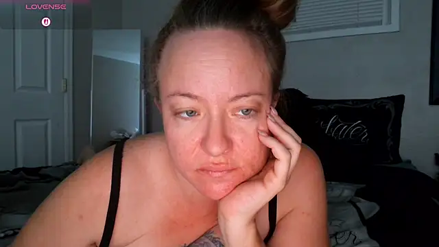 julimonroe online show from November 15, 12:20 pm