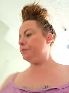 julimonroe online show from February 26, 2:50 pm