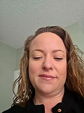 julimonroe online show from March 11, 2:55 pm