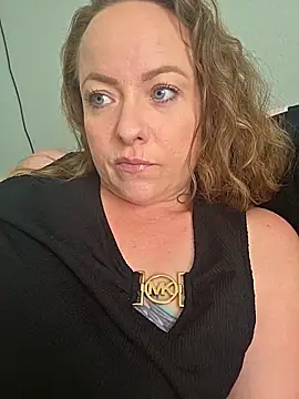 julimonroe online show from April 1, 3:53 pm