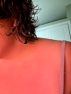 julimonroe online show from April 30, 8:43 am