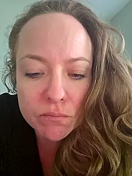 julimonroe online show from February 12, 11:59 pm