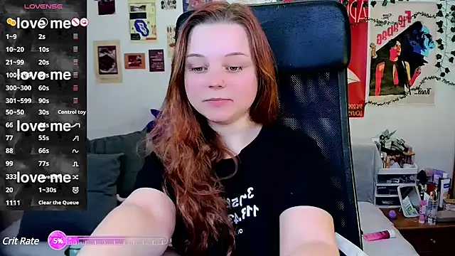 Snapshot of StellaMilla chatting on March 22, 4:14 am StellaMilla online show from March 22, 4:14 am